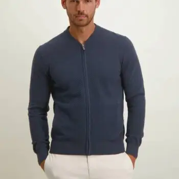 vest van state of art maten: M